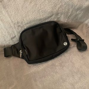 Lululemon Everywhere Belt Bag Large